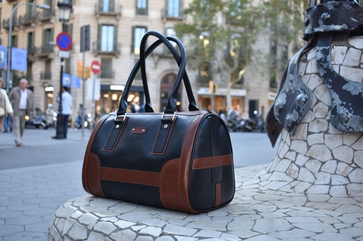 Big honey handbag